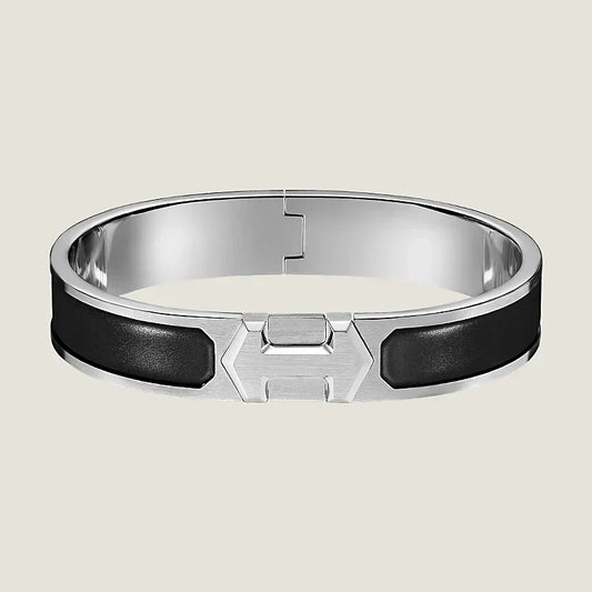 Hermes Super Black 18K Gold Bracelet