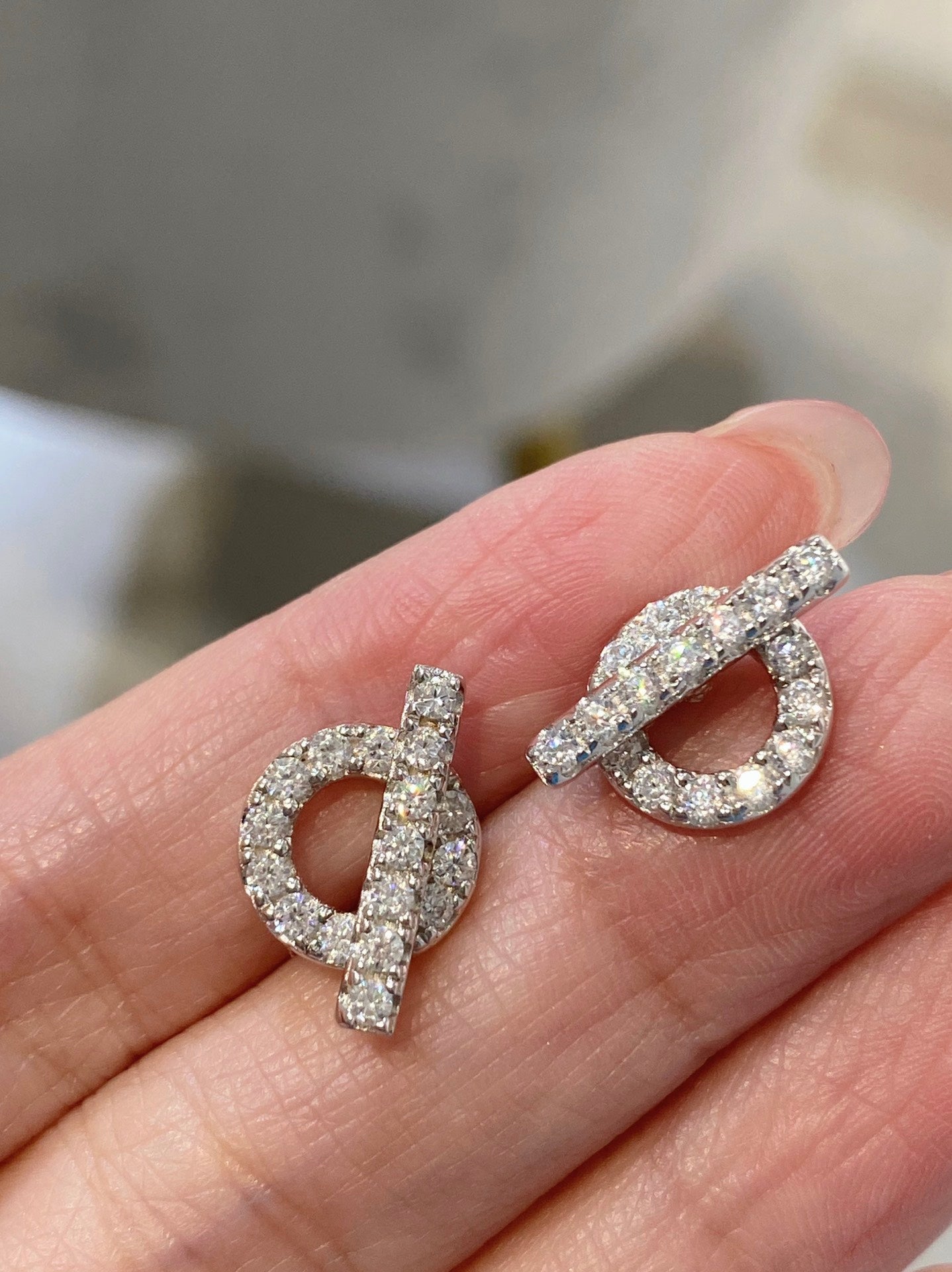 Hermes Finesse Diamond Stud 18K Gold Earrings