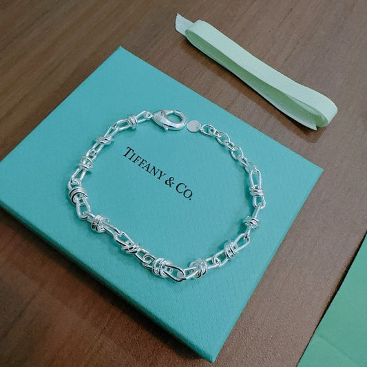 Tiffany Return to Lock 18K Gold Bracelet