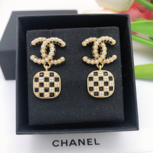 Chanel Chain 18K Gold Earrings