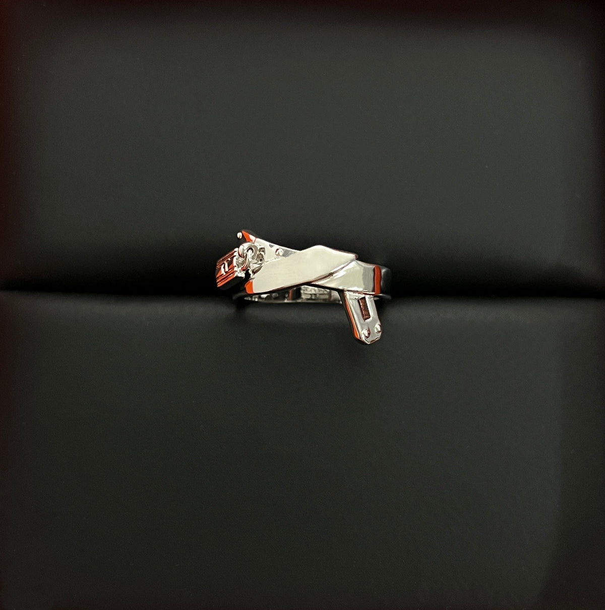 Hermes Kelly Gavroche 18K Gold Ring