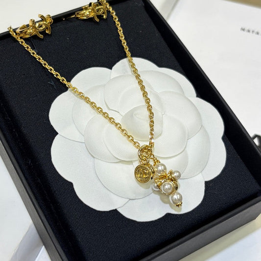Chanel 26P Grape Pearl Gold 18K Gold Necklace