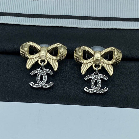 Chanel Bow Tie Gold 18K Gold Earrings